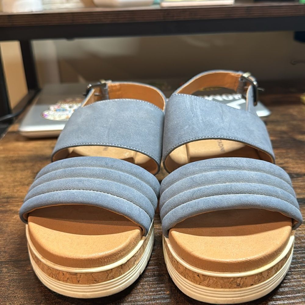 Adrienne Vittadini Blue Strappy Platform Sandal‎ size 8 - Picture 4 of 8